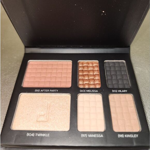 BUNDLE DEAL OF 2 Doucce On The Go Palettes WHAT A DEAL!! - Picture 5 of 8